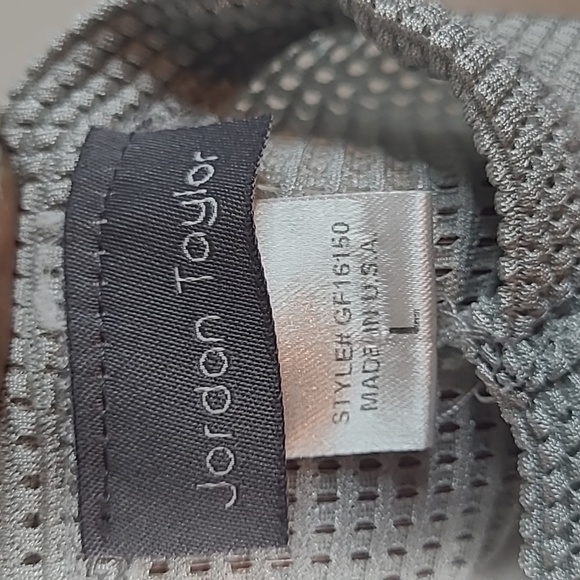 Jordan Taylor Women's Cover Up - Picture 3 of 6